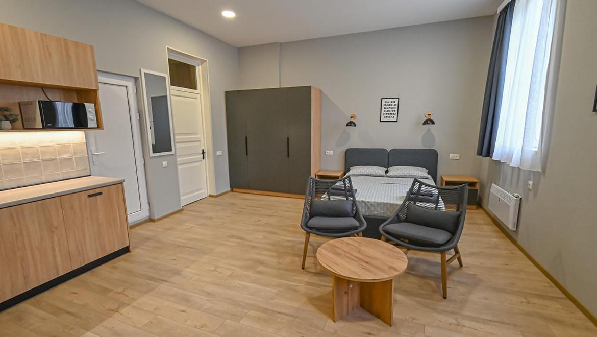 Big Studio Apt.On Liberty Square Tbilisi Exterior photo